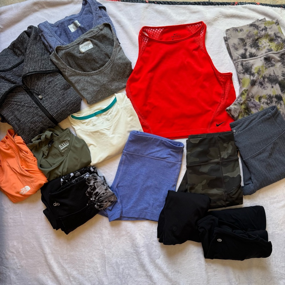 Athletic bundle - Picture 3 of 3